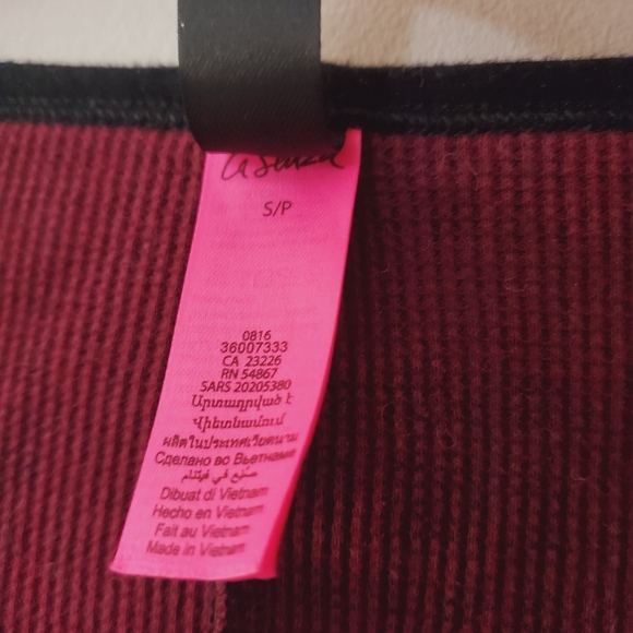 La Senza - Thermal waffle knit plaid pajama romper - Size S - Picture 2 of 5